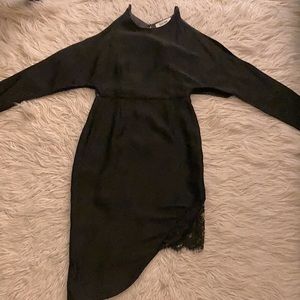 Black batwing asymmetric hem cold shoulder DO+BE dress sz s